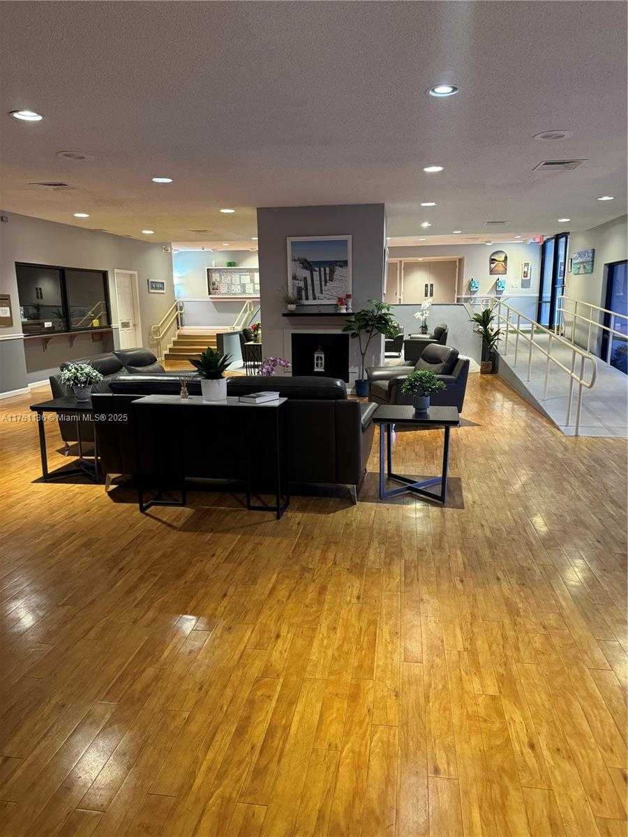 Small Image of 9200 Lime Bay Blvd, Tamarac, FL 33321, USA Number 16
