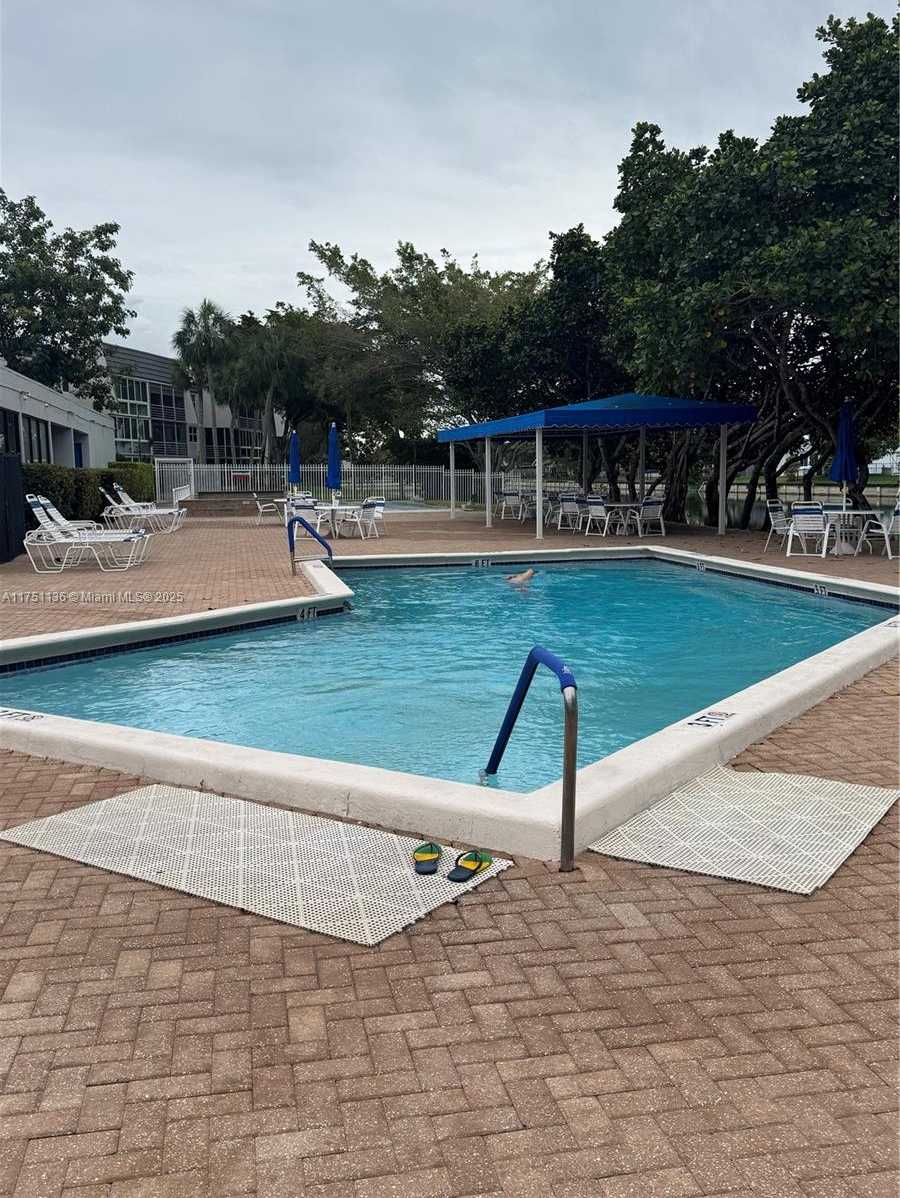 Small Image of 9200 Lime Bay Blvd, Tamarac, FL 33321, USA Number 18