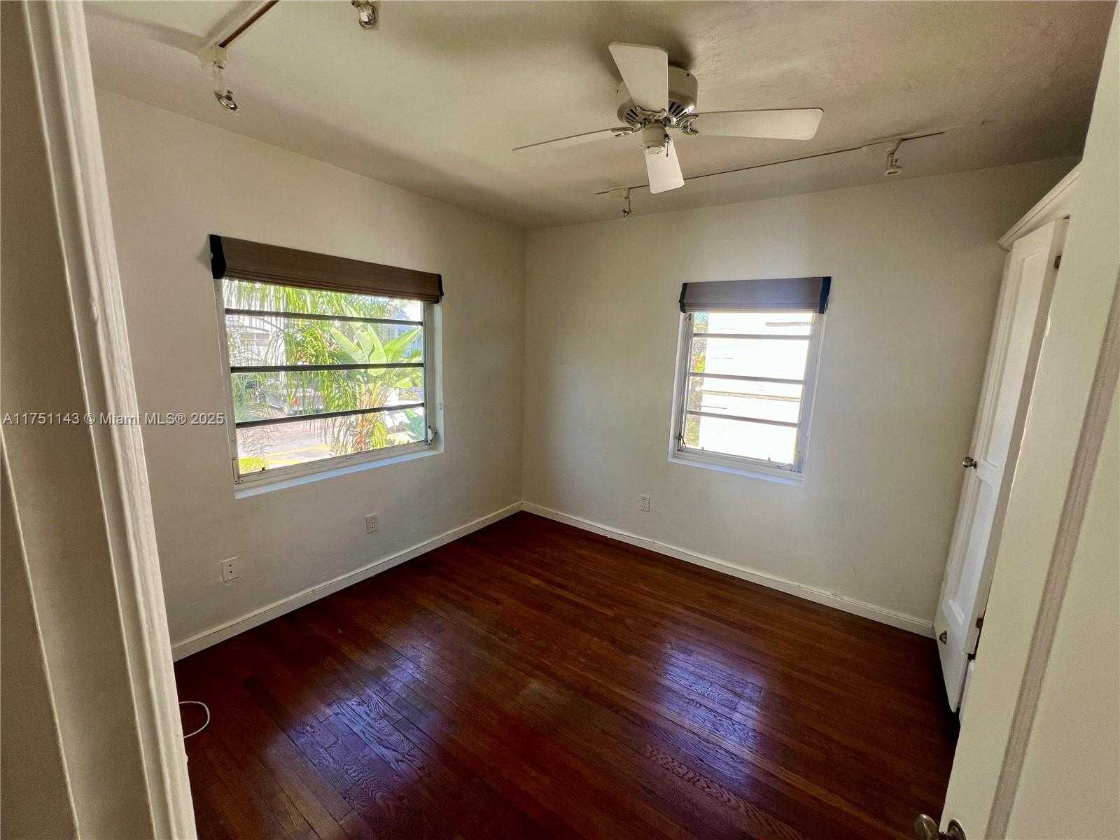 Small Image of 1535 MERIDIAN AVE #3, Miami Beach Number 25