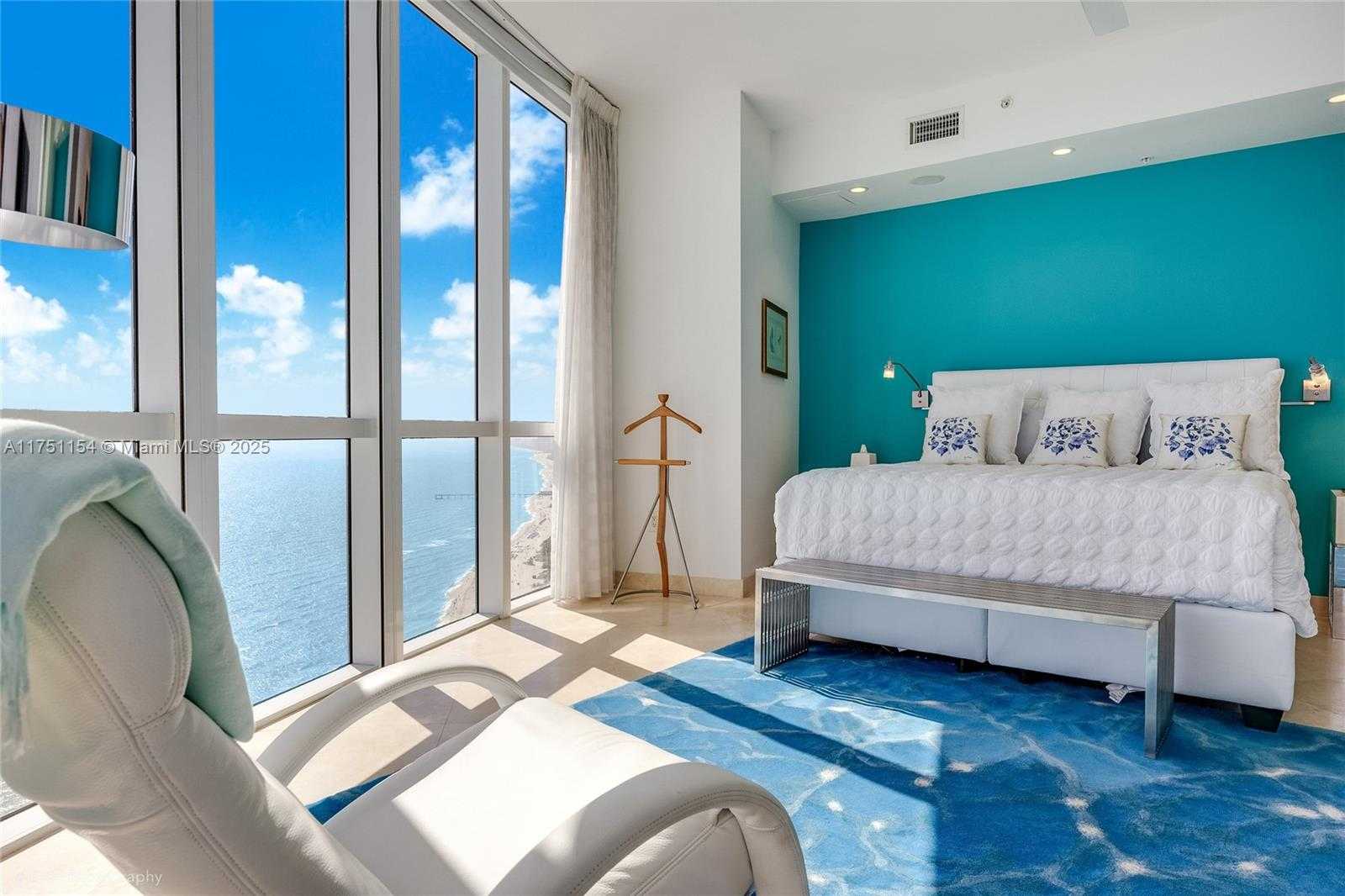 Small Image of 18101 COLLINS AVE #4909, Sunny Isles Beach Number 5