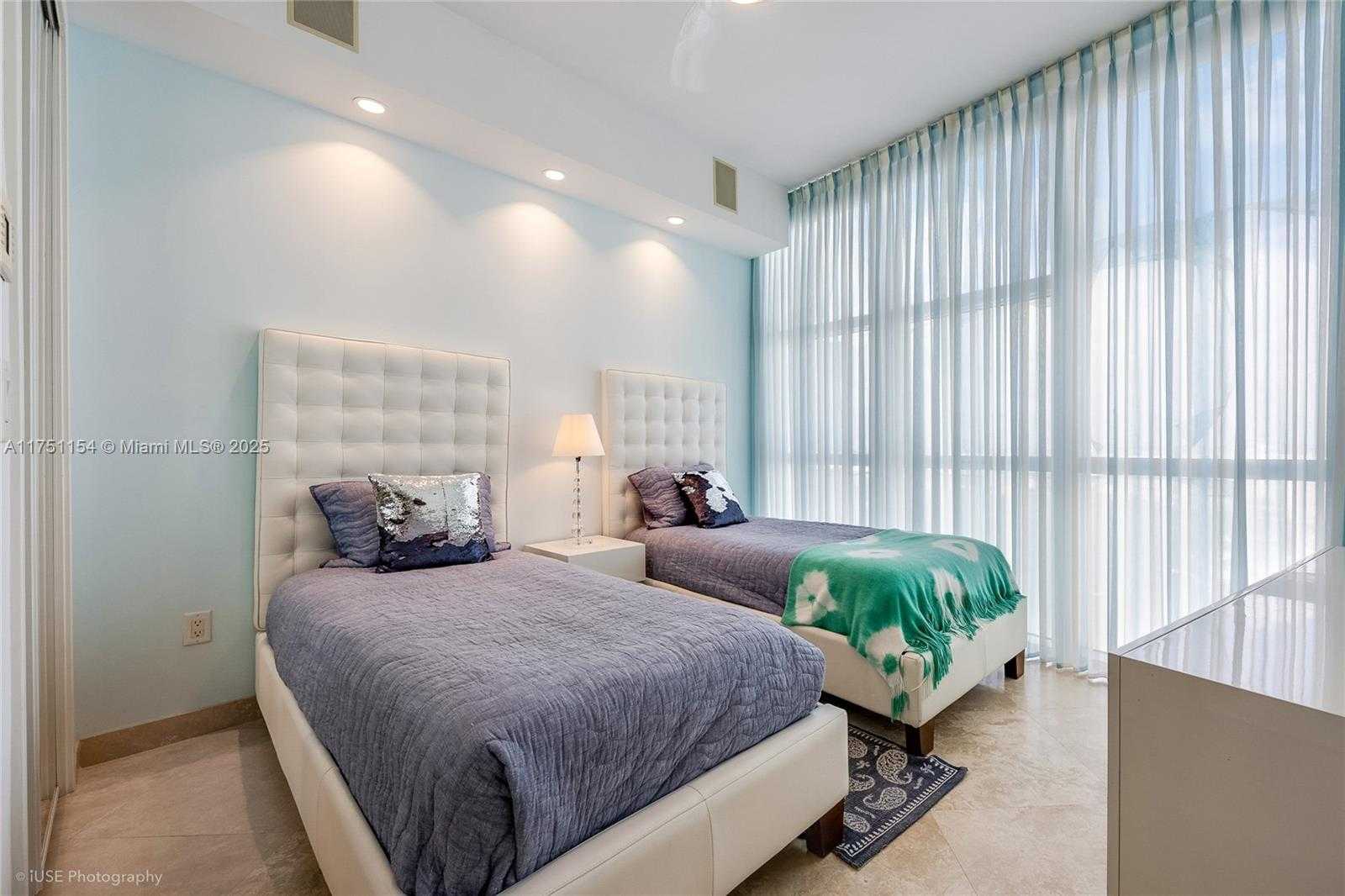 Small Image of 18101 COLLINS AVE #4909, Sunny Isles Beach Number 9