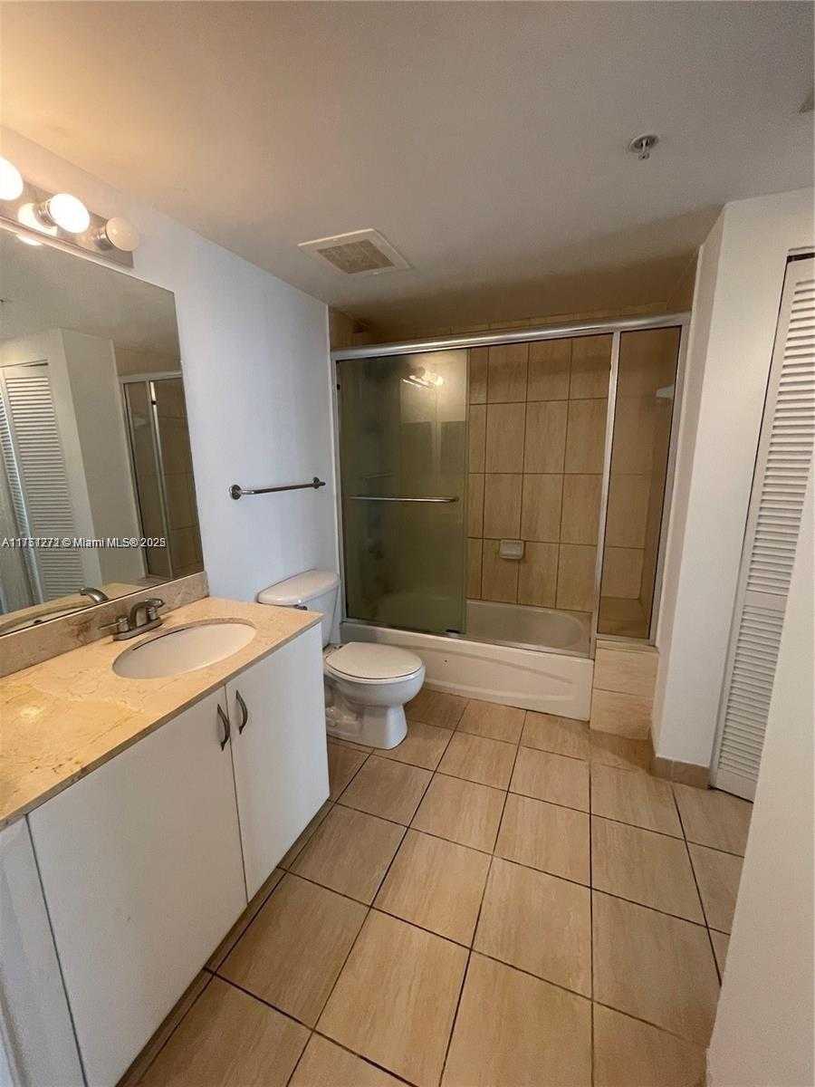 Small Image of 1750 NORTH BAYSHORE DR #2309, Miami Number 6