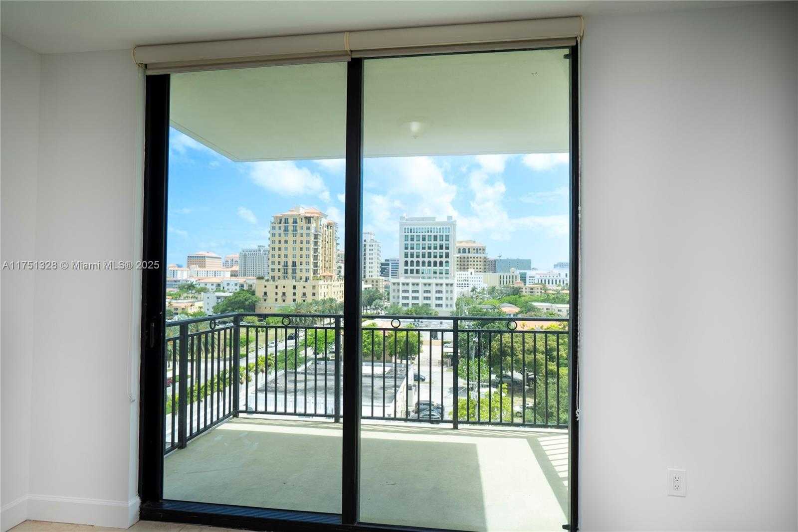 Small Image of 1300 PONCE DE LEON BLVD #709, Coral Gables Number 13