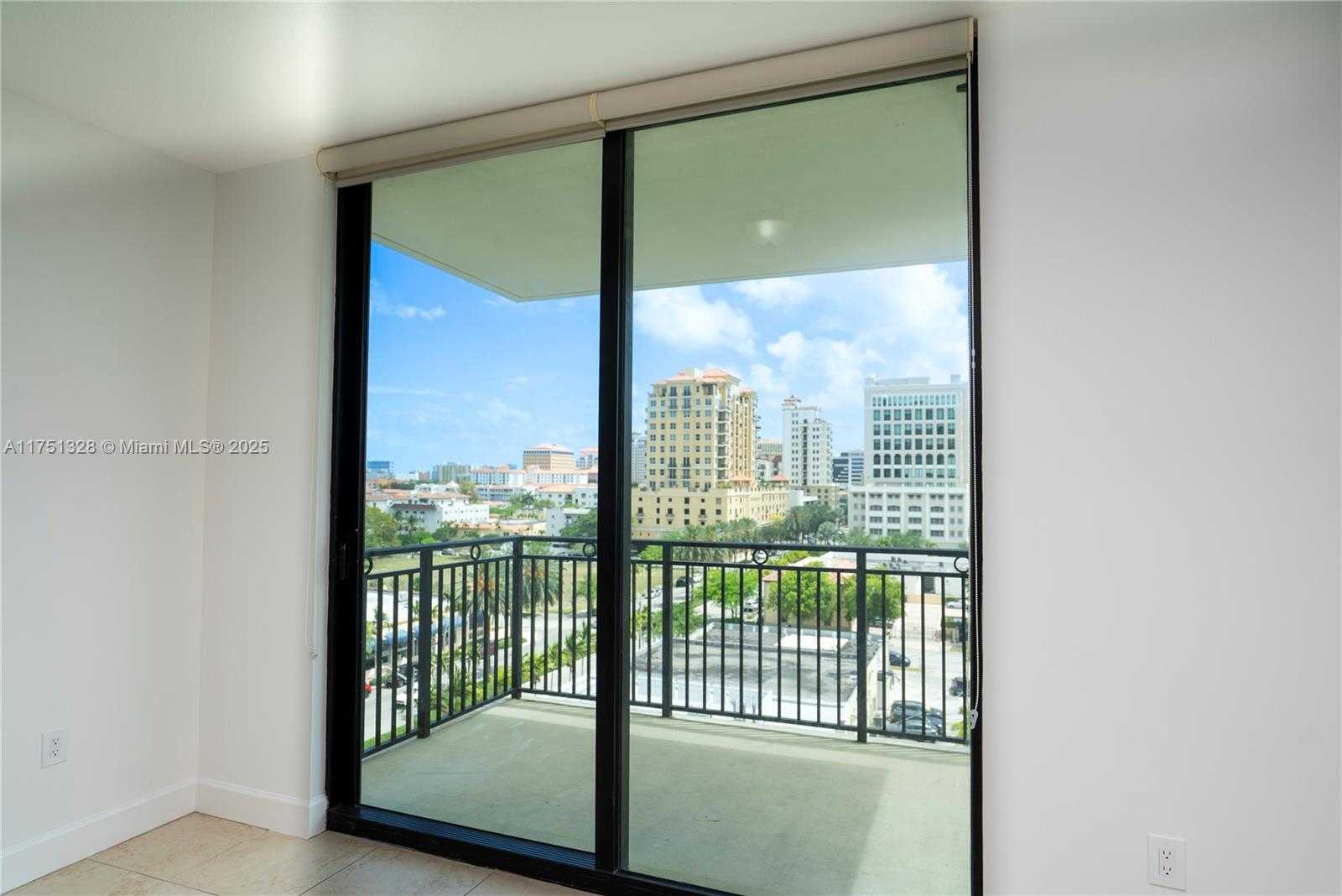 Small Image of 1300 PONCE DE LEON BLVD #709, Coral Gables Number 14