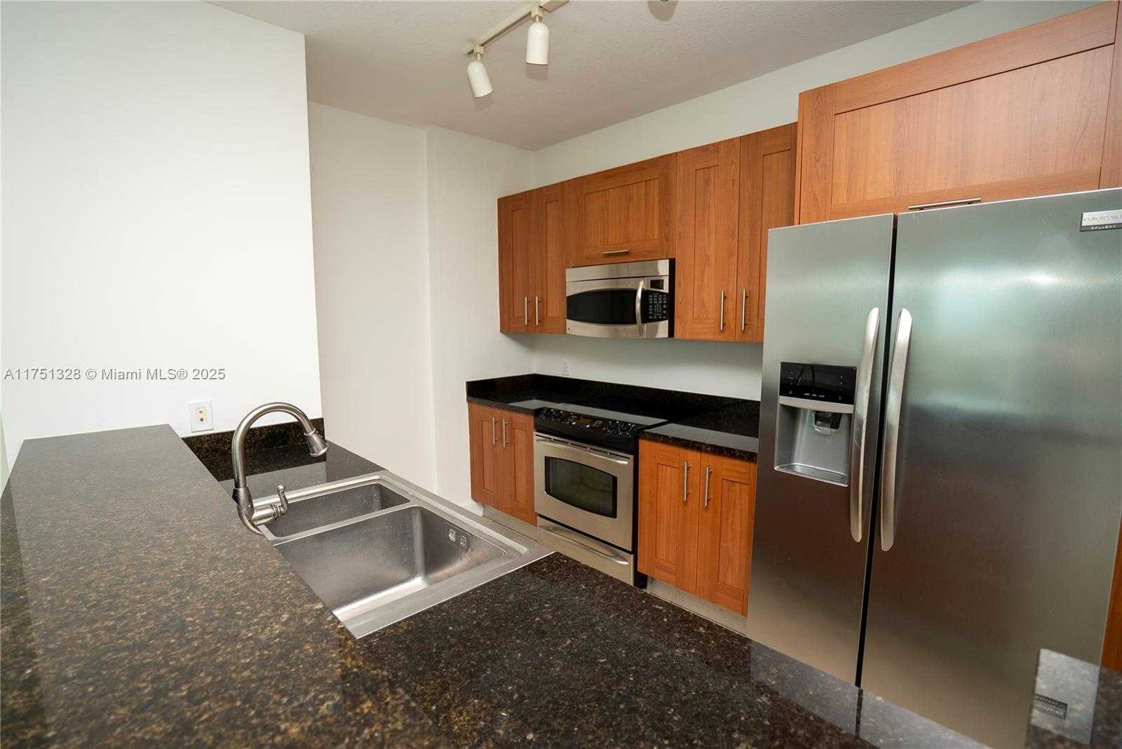 Small Image of 1300 PONCE DE LEON BLVD #709, Coral Gables Number 17