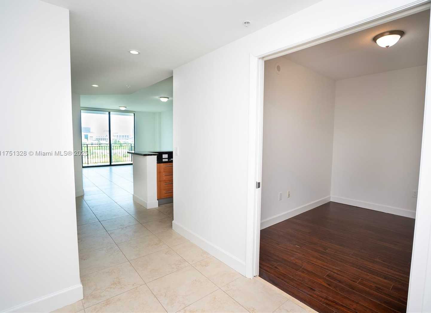 Small Image of 1300 PONCE DE LEON BLVD #709, Coral Gables Number 9