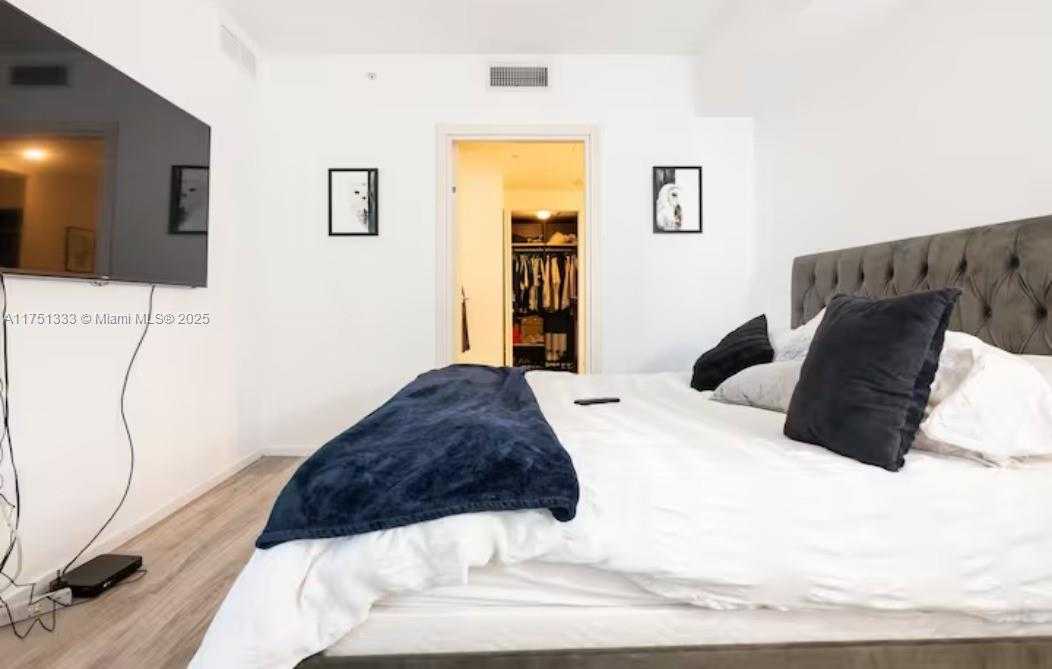 Small Image of 801 SOUTH MIAMI AVE #1703, Miami Number 15