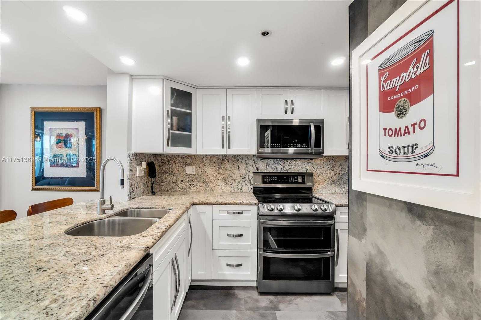 Small Image of 1717 NORTH BAYSHORE DR #A-3455, Miami Number 11