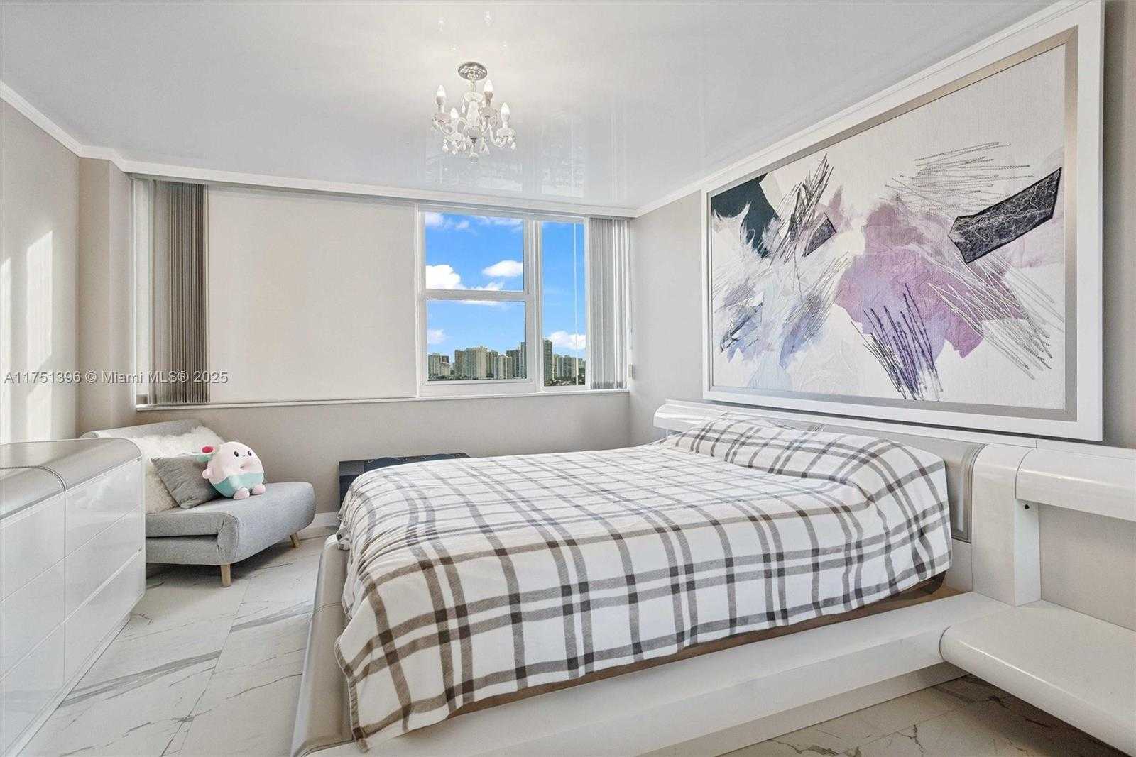 Small Image of 2030 SOUTH OCEAN DR #1607, Hallandale Beach Number 19