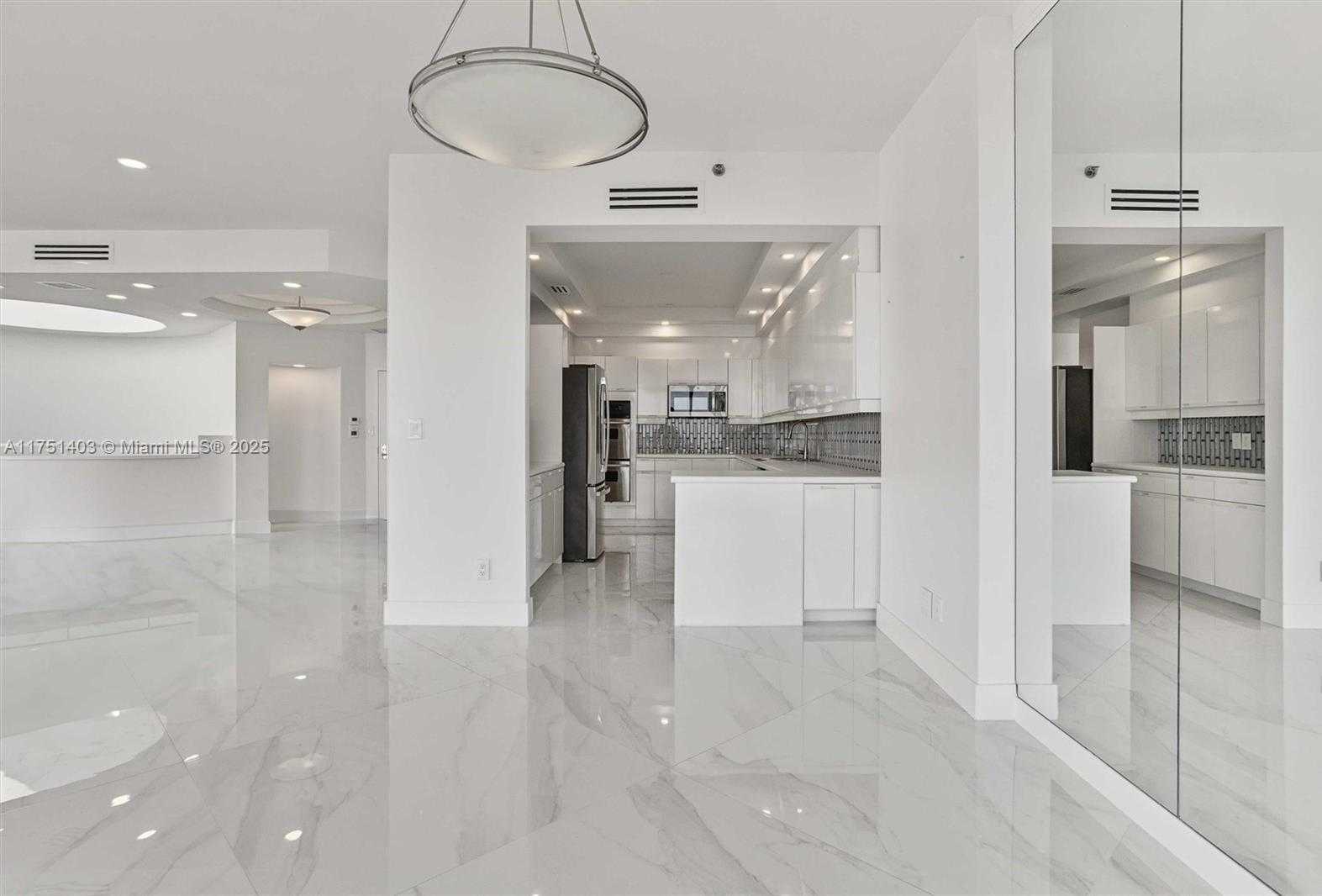 Small Image of 2000 ISLAND BLVD #PH-5, Aventura Number 12