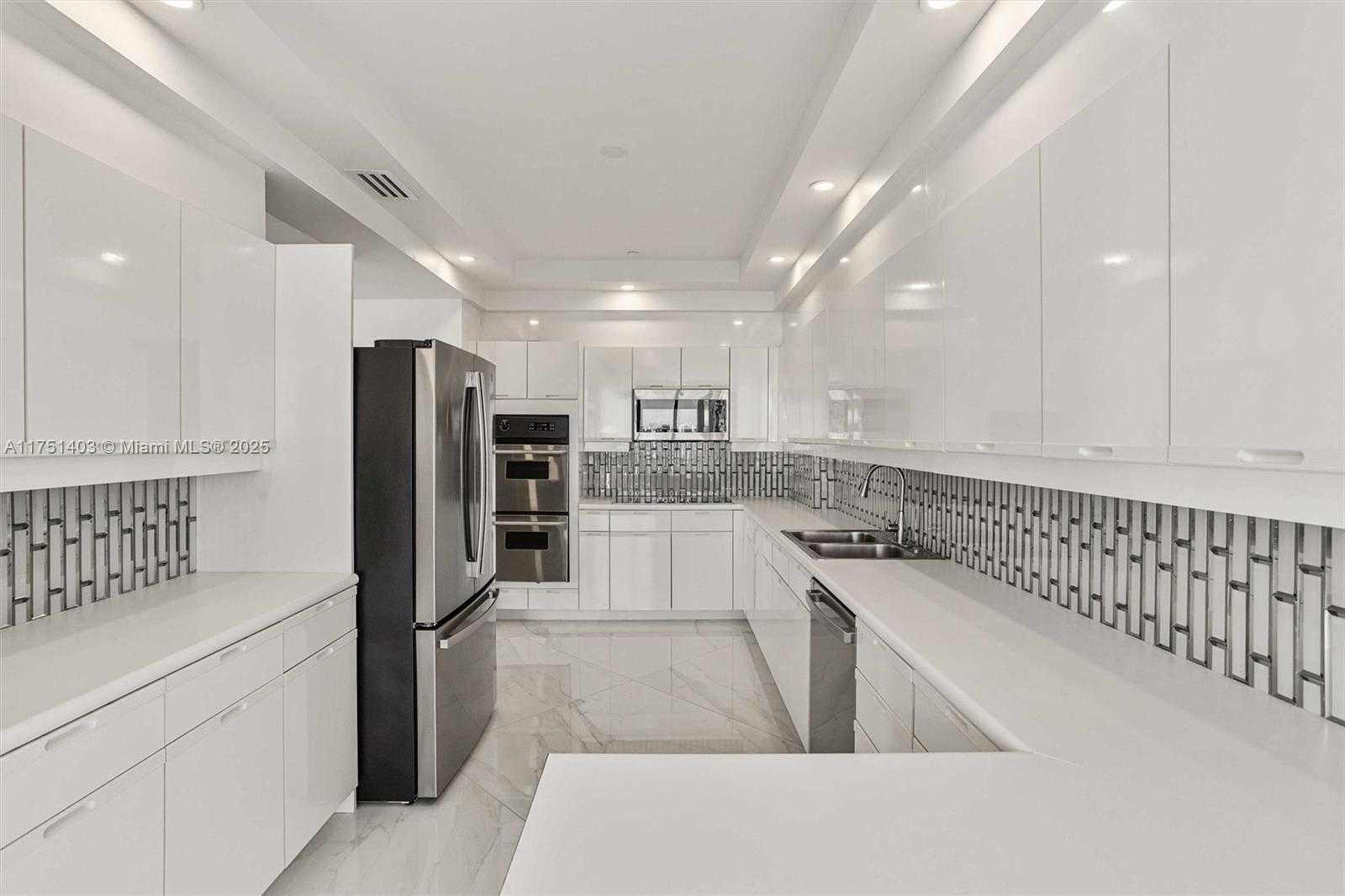 Small Image of 2000 ISLAND BLVD #PH-5, Aventura Number 13