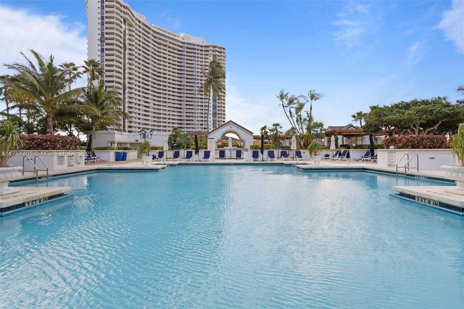 Small Image of 2000 ISLAND BLVD #PH-5, Aventura Number 41