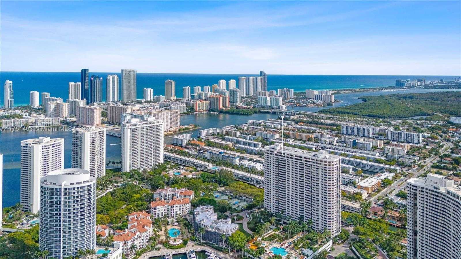 Small Image of 2000 ISLAND BLVD #PH-5, Aventura Number 8