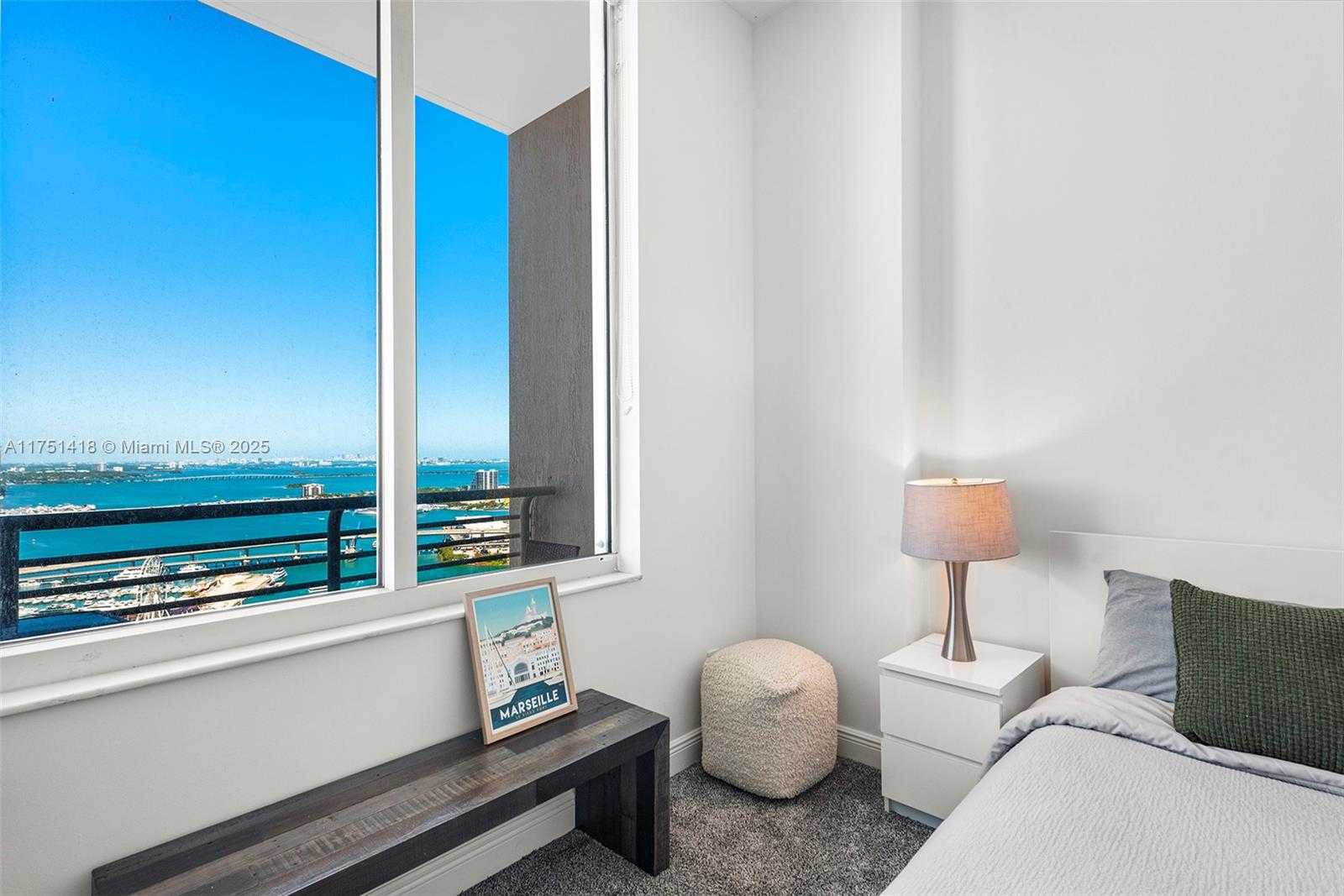 Small Image of 335 SOUTH BISCAYNE BLVD #UPH-10, Miami Number 7
