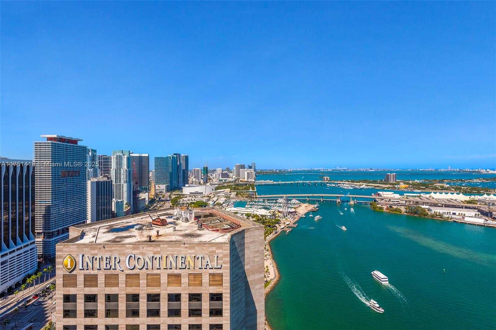Small Image of 335 SOUTH BISCAYNE BLVD #UPH-10, Miami Number 9