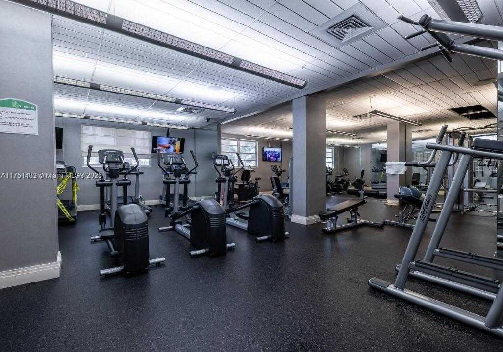 Small Image of 3801 SOUTH OCEAN DR #11N, Hollywood Number 21
