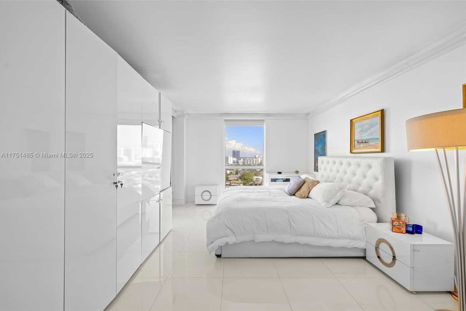 Small Image of 3640 YACHT CLUB DR #1601, Aventura Number 10