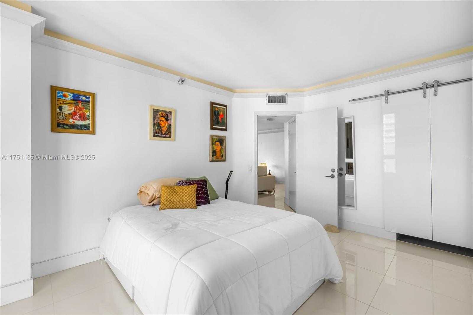 Small Image of 3640 YACHT CLUB DR #1601, Aventura Number 14