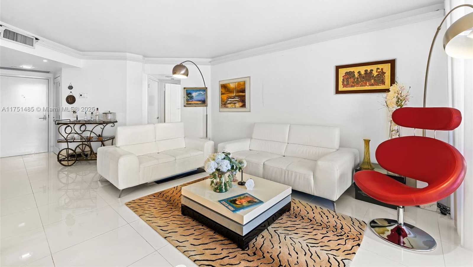 Small Image of 3640 YACHT CLUB DR #1601, Aventura Number 4