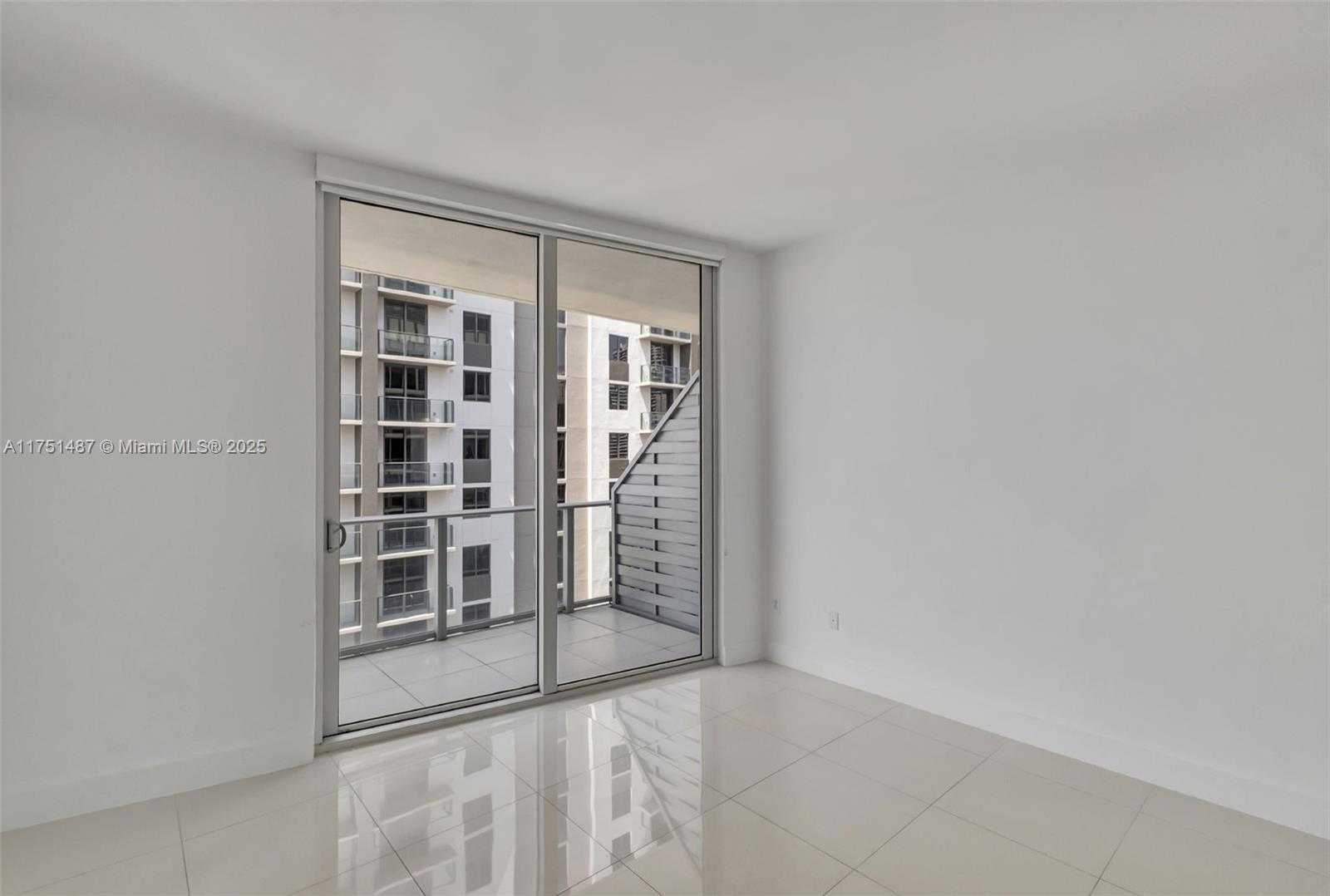 Small Image of 1010 SOUTH WEST 2ND AVE #LPH05, Miami Number 25