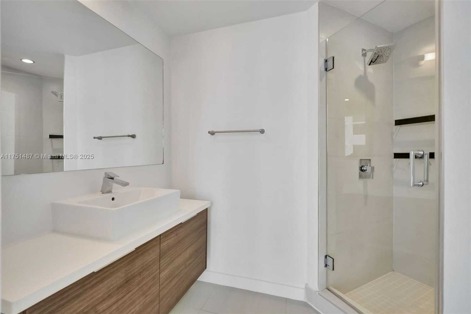 Small Image of 1010 SOUTH WEST 2ND AVE #LPH05, Miami Number 30