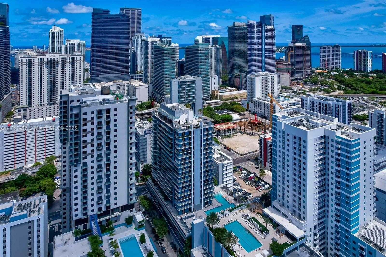 Small Image of 1010 SOUTH WEST 2ND AVE #LPH05, Miami Number 73