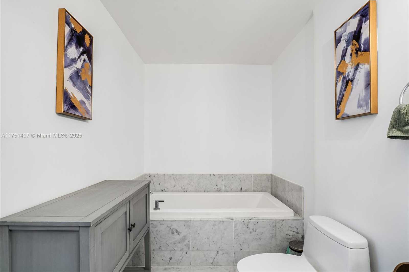 Small Image of 253 NORTH EAST 2ND ST #1706, Miami Number 10