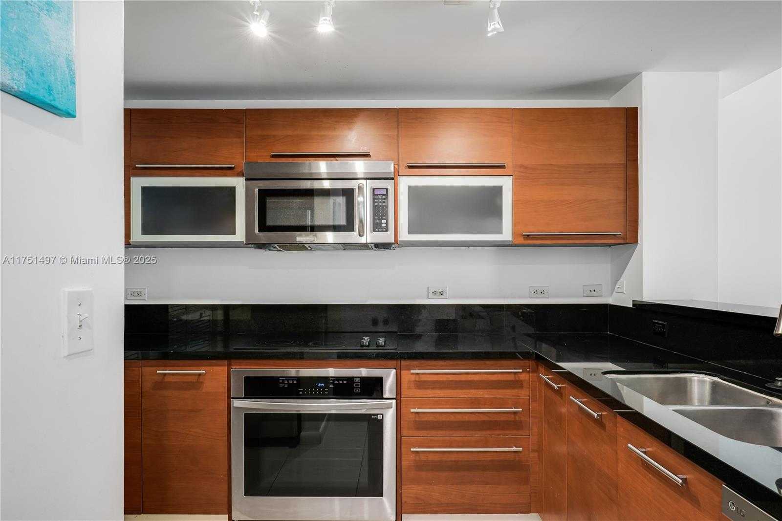 Small Image of 253 NORTH EAST 2ND ST #1706, Miami Number 7