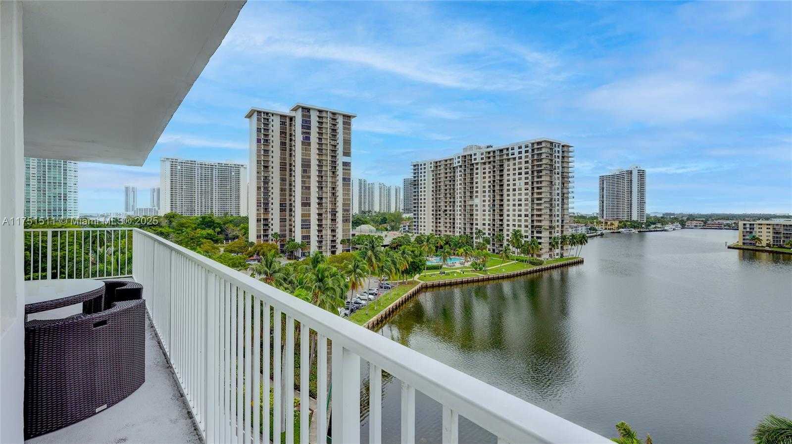 Small Image of 2851 NORTH EAST 183RD ST #817E, Aventura Number 14