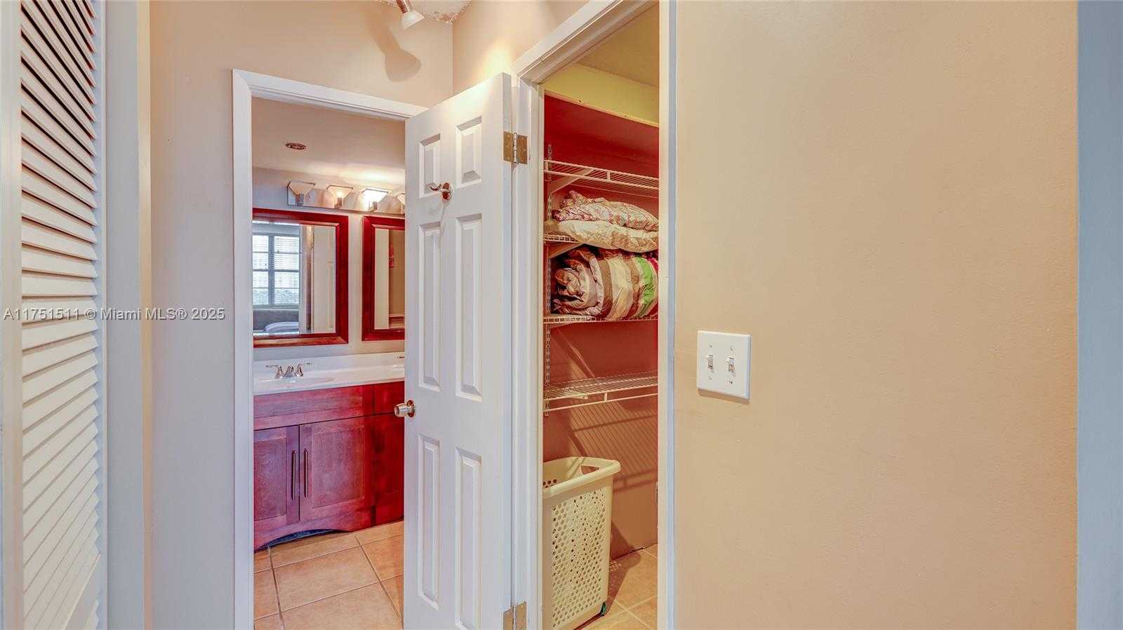 Small Image of 2851 NORTH EAST 183RD ST #817E, Aventura Number 17