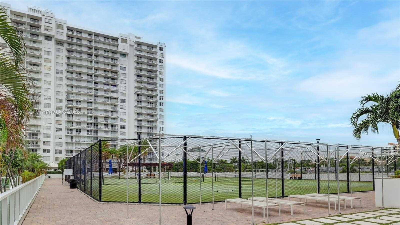Small Image of 2851 NORTH EAST 183RD ST #817E, Aventura Number 2