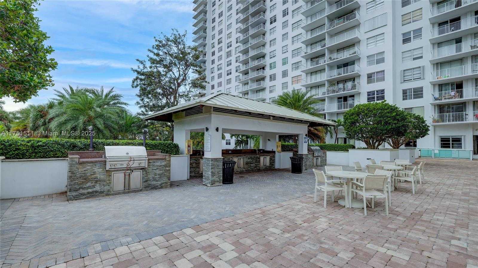 Small Image of 2851 NORTH EAST 183RD ST #817E, Aventura Number 3