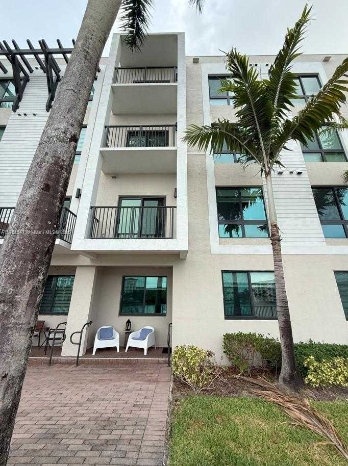 Small Image of 4640 NORTH WEST 84TH AVE #13, Doral Number 23