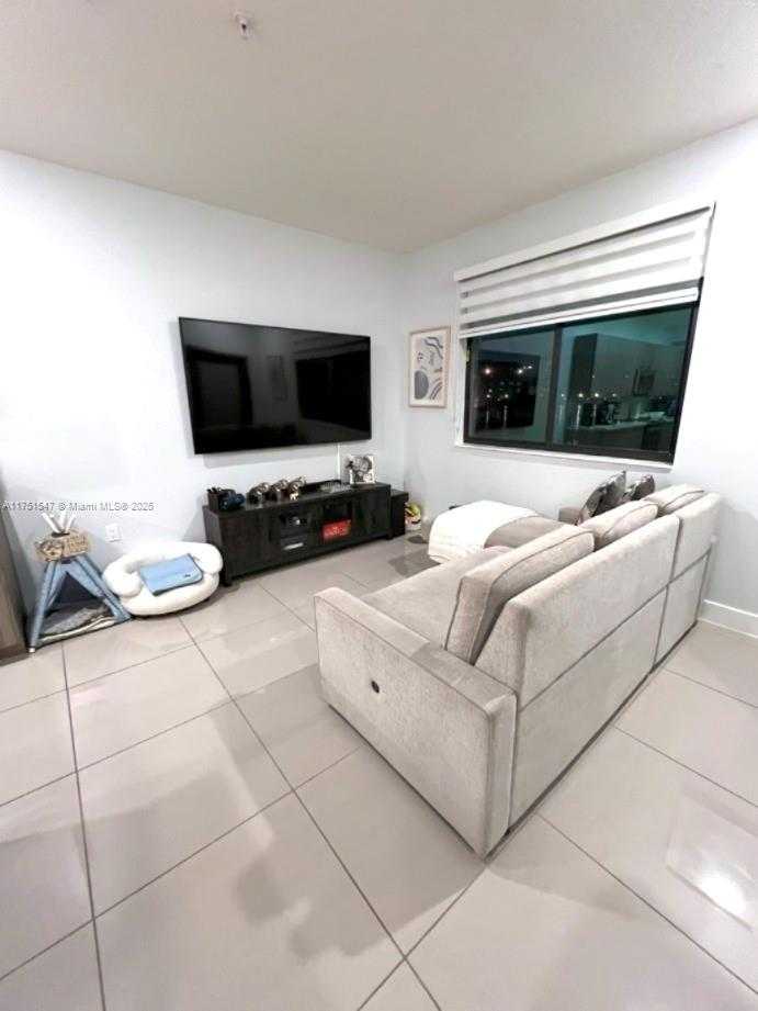 Small Image of 4640 NORTH WEST 84TH AVE #13, Doral Number 8