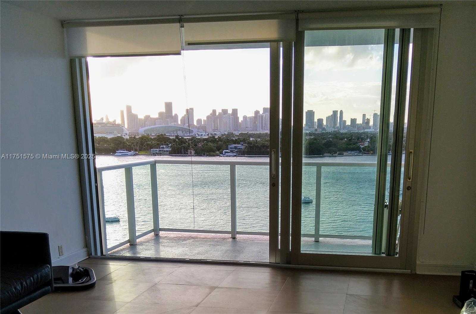 Small Image of 1000 WEST AVE #1118, Miami Beach Number 2