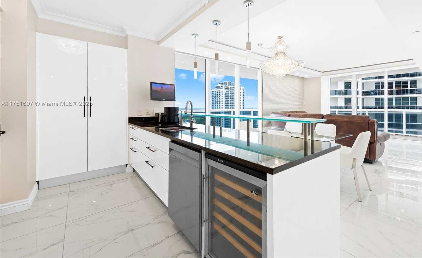 Small Image of 1830 SOUTH OCEAN DR #3708, Hallandale Beach Number 10