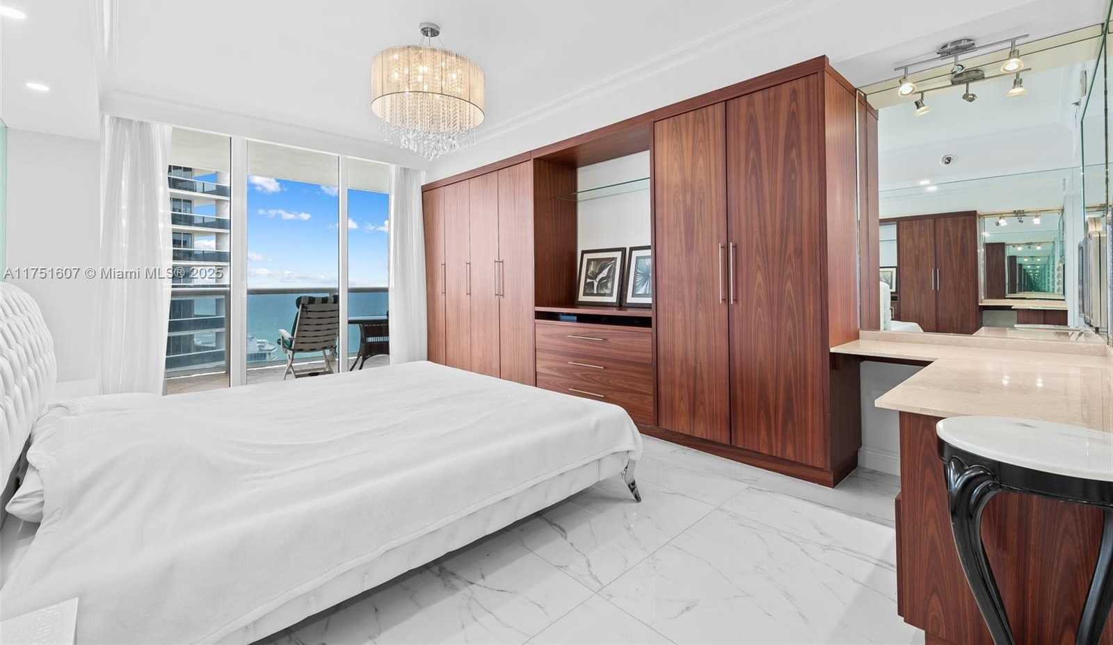 Small Image of 1830 SOUTH OCEAN DR #3708, Hallandale Beach Number 16