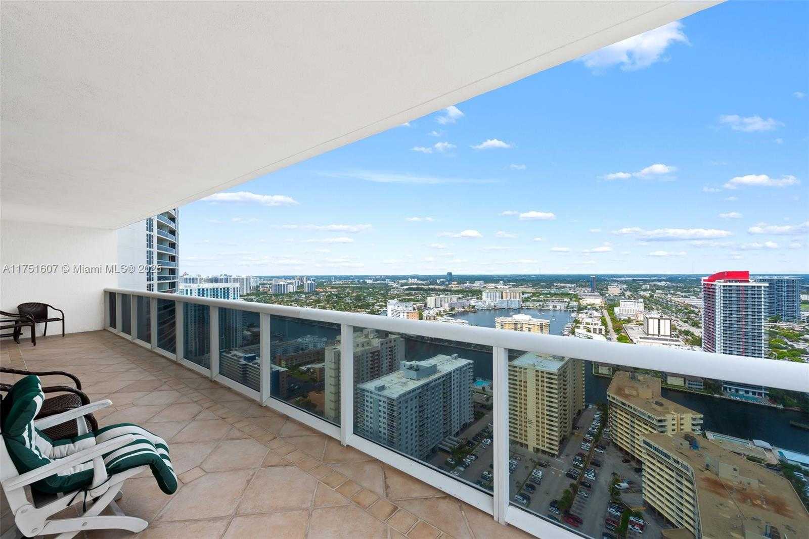 Small Image of 1830 SOUTH OCEAN DR #3708, Hallandale Beach Number 24