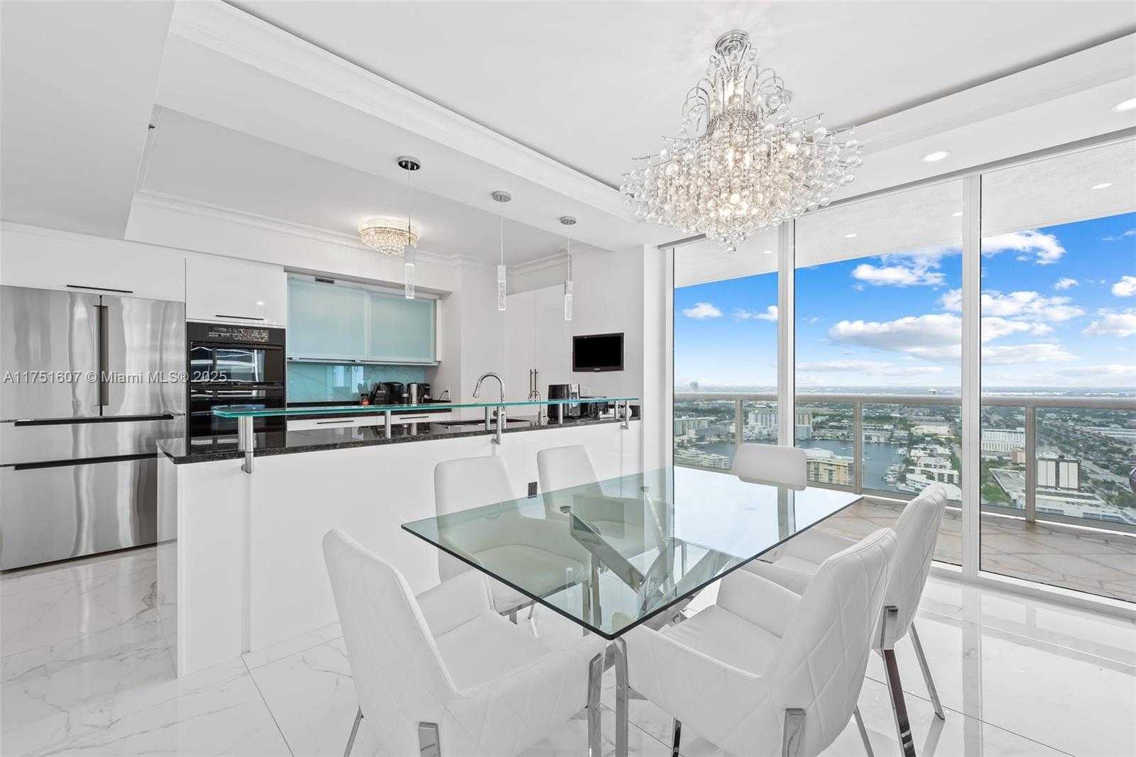Small Image of 1830 SOUTH OCEAN DR #3708, Hallandale Beach Number 4
