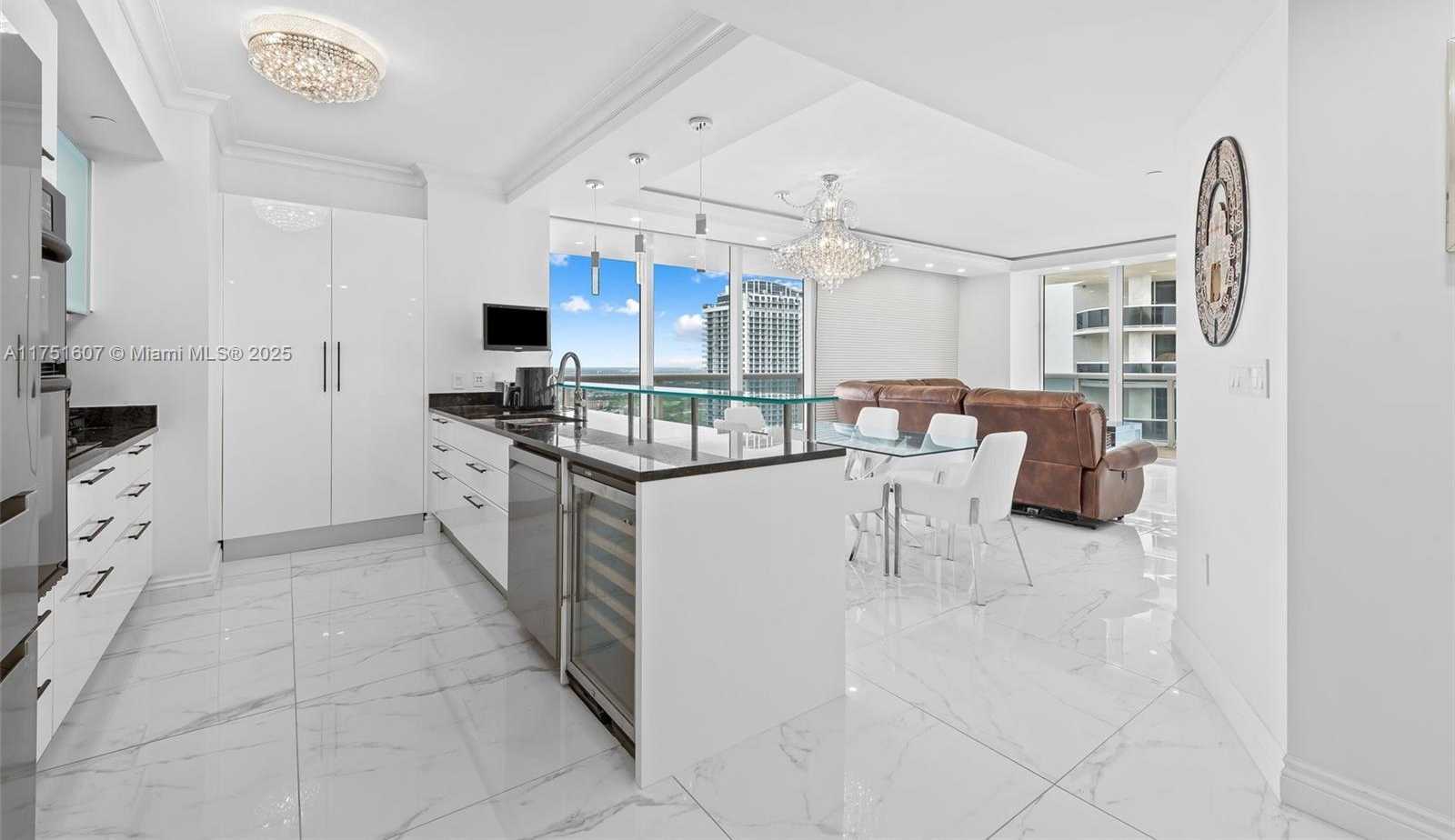 Small Image of 1830 SOUTH OCEAN DR #3708, Hallandale Beach Number 8