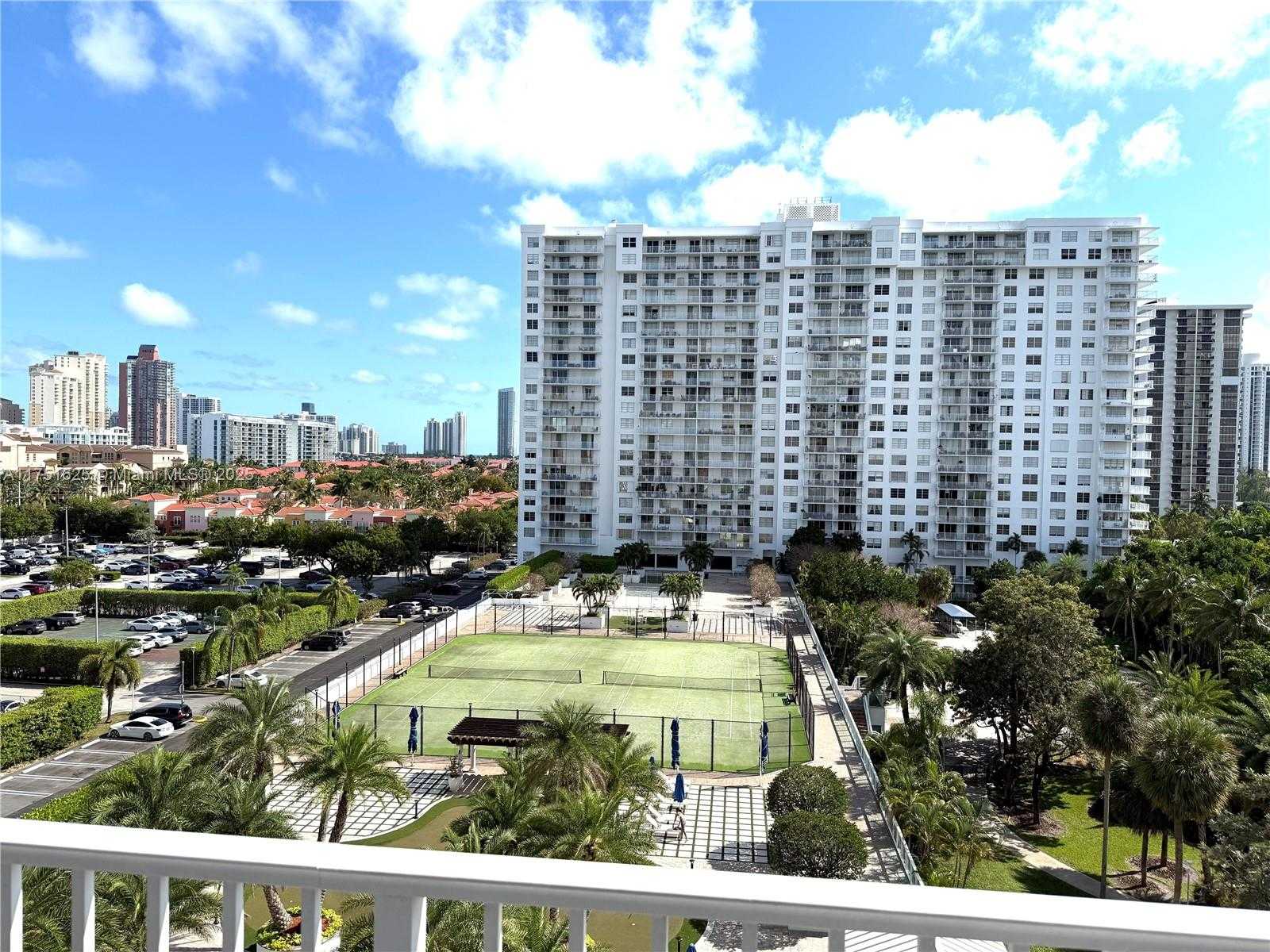 Small Image of 2801 NORTH EAST 183RD ST #806W, Aventura Number 2