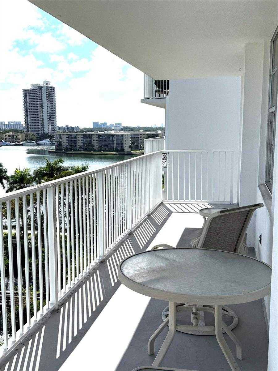 Small Image of 2801 NORTH EAST 183RD ST #806W, Aventura Number 8