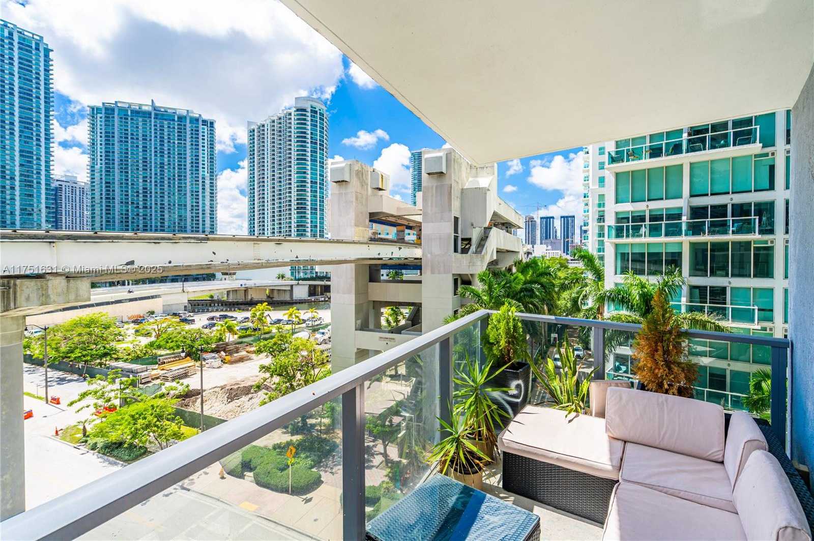 Small Image of 31 SOUTH EAST 6TH ST #702, Miami Number 22