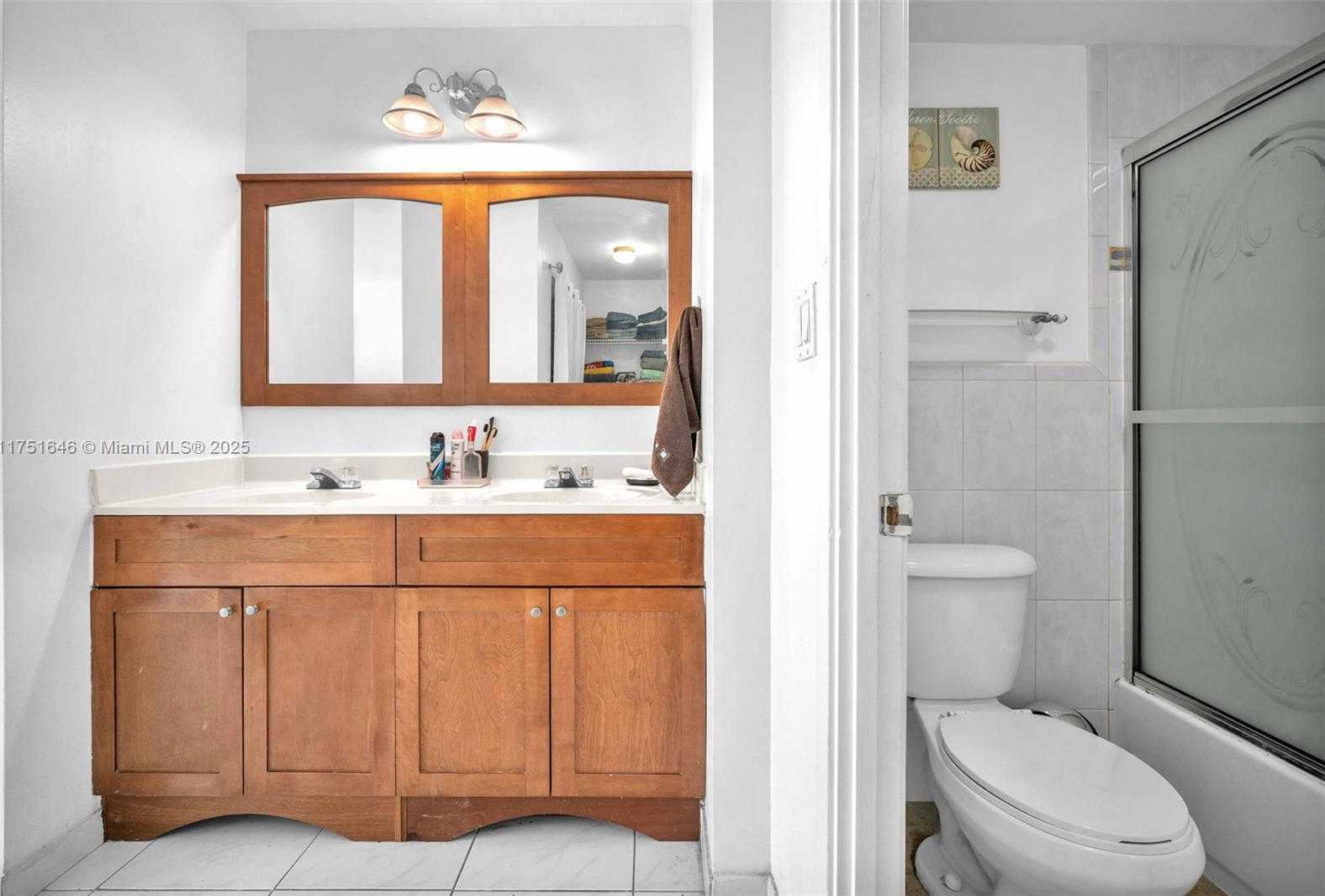 Small Image of 7135 COLLINS AVE #1225, Miami Beach Number 22