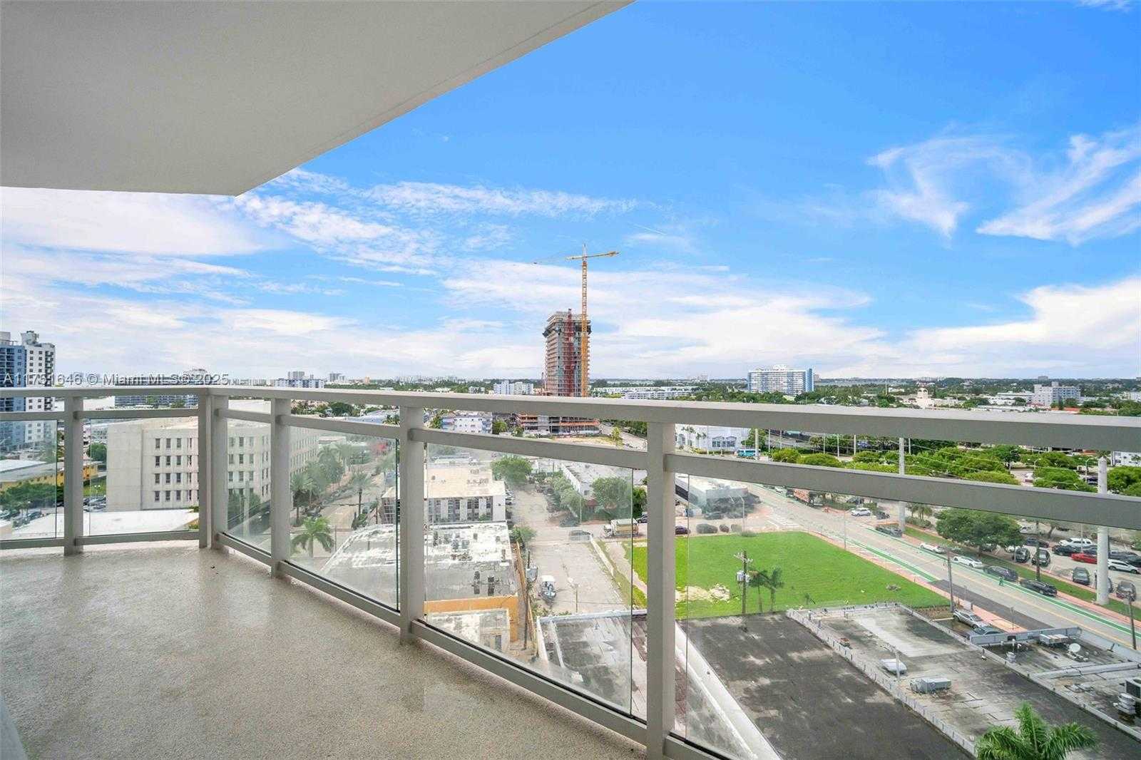 Small Image of 7135 COLLINS AVE #1225, Miami Beach Number 23