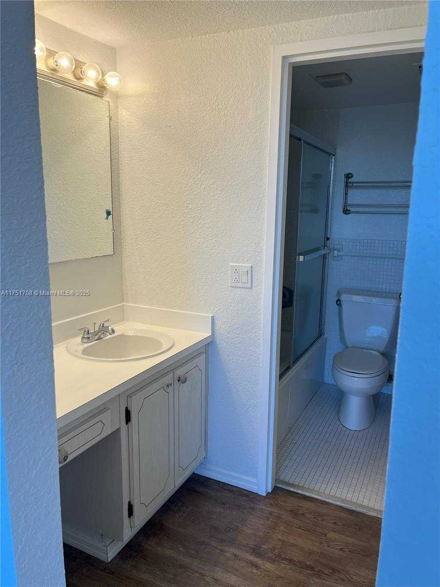 Small Image of 3660 NORTH EAST 166TH ST #305, North Miami Beach Number 10