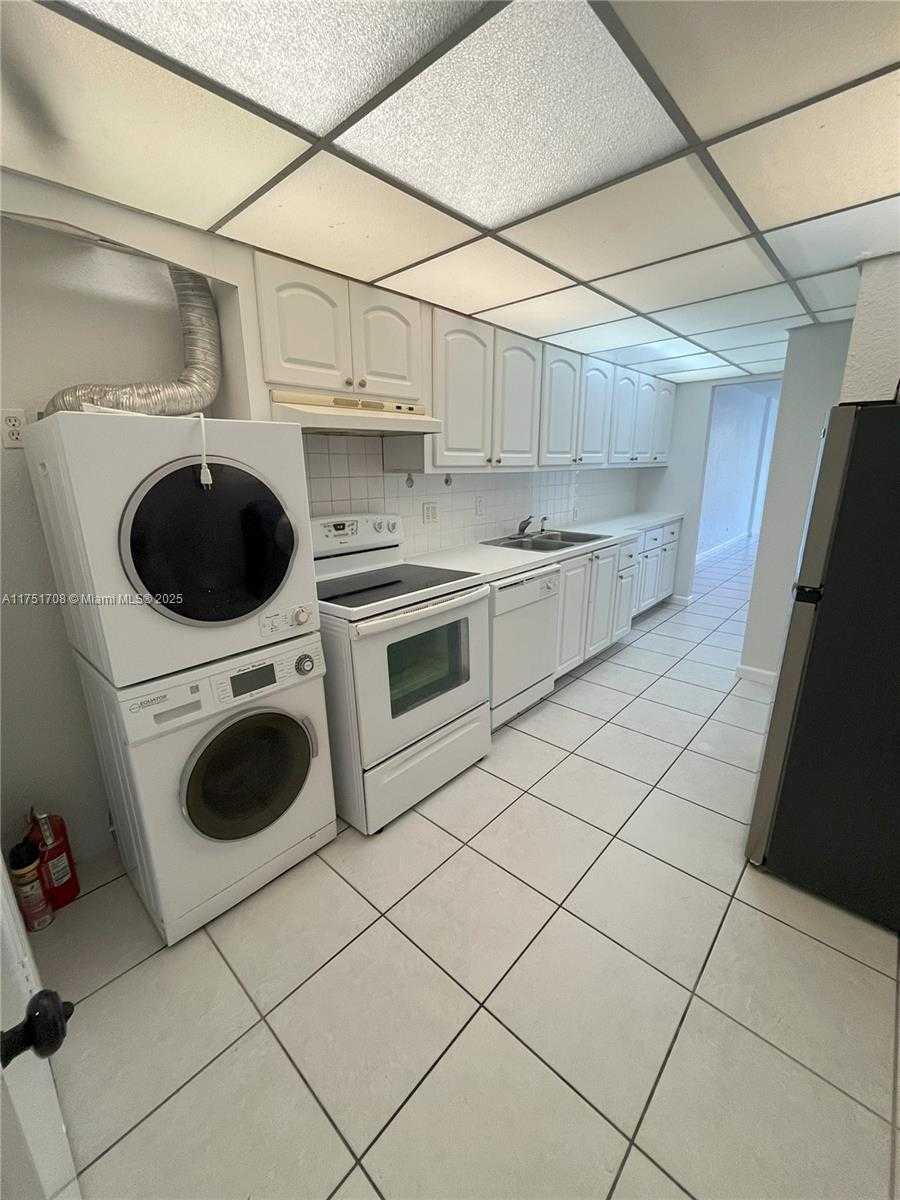 Small Image of 3660 NORTH EAST 166TH ST #305, North Miami Beach Number 14