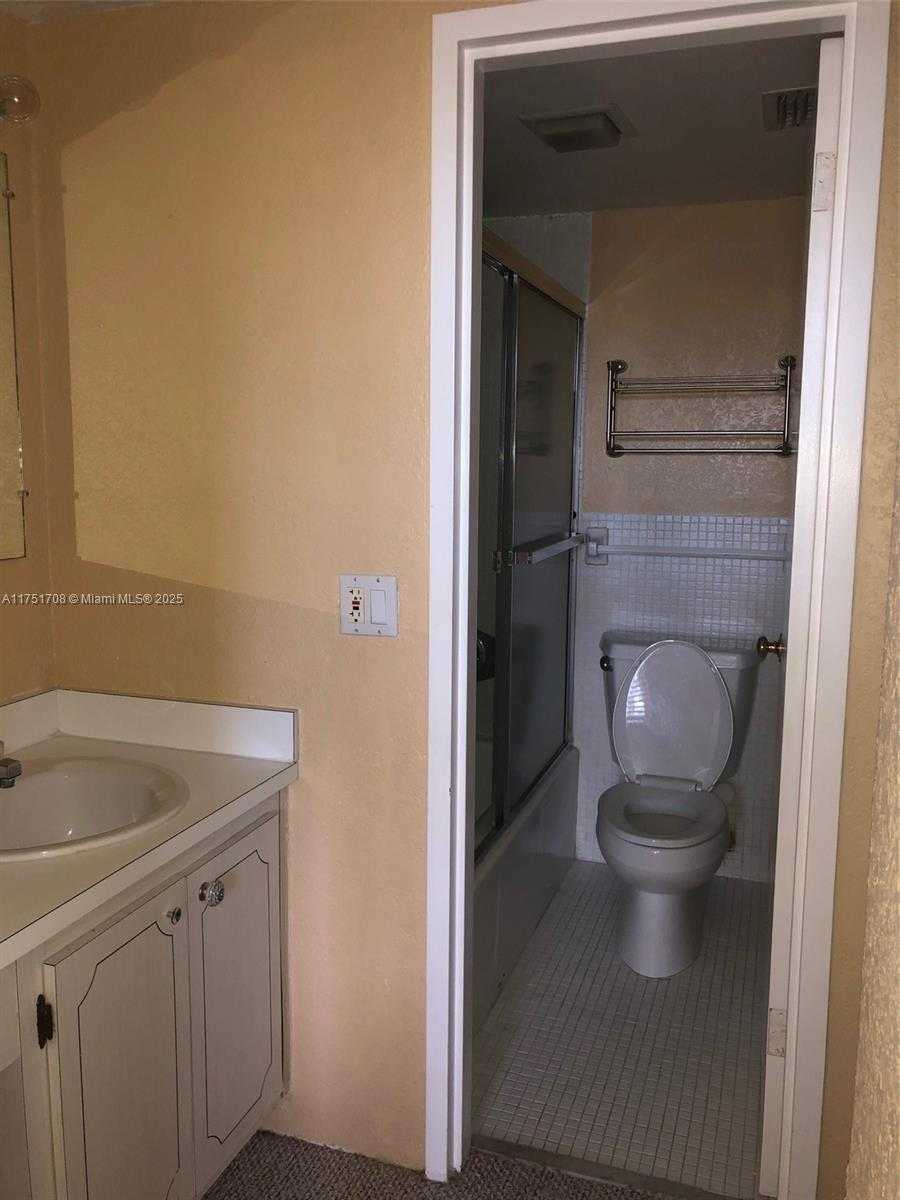 Small Image of 3660 NORTH EAST 166TH ST #305, North Miami Beach Number 24