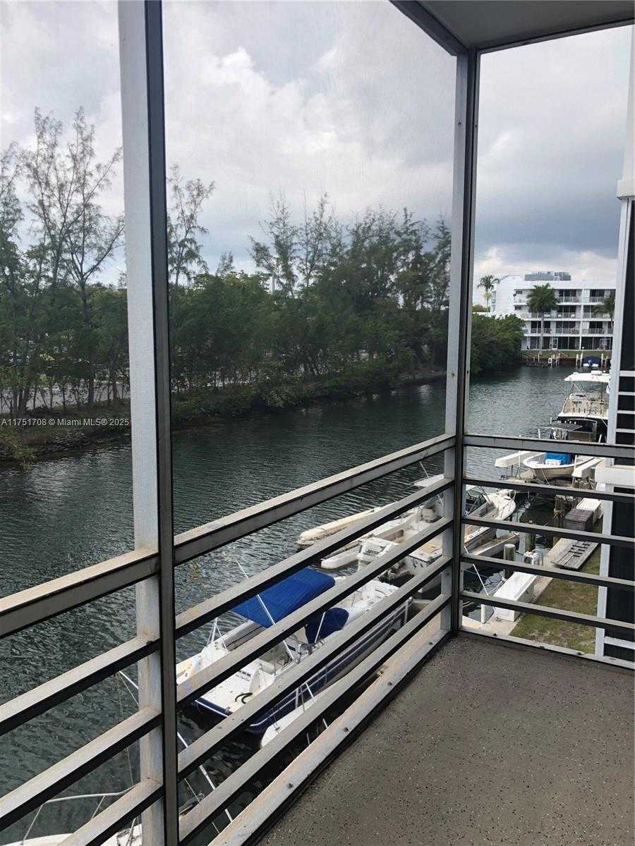 Small Image of 3660 NORTH EAST 166TH ST #305, North Miami Beach Number 3