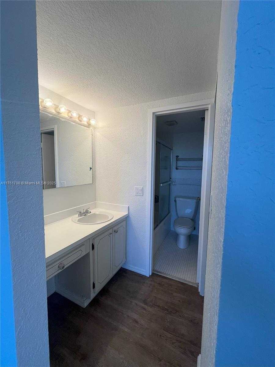 Small Image of 3660 NORTH EAST 166TH ST #305, North Miami Beach Number 9